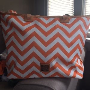 Dooney & Bourke CUTE orange & white tote bag!!!!